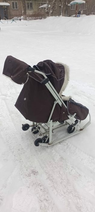 Продам санки в хорошем состоянии