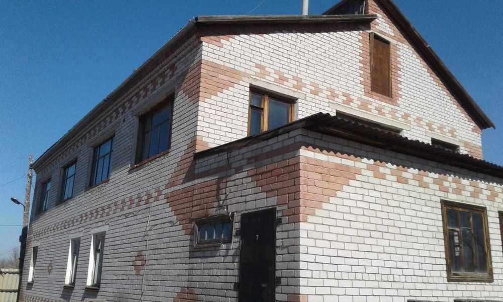 Продаётся 2-х этажный Коттедж