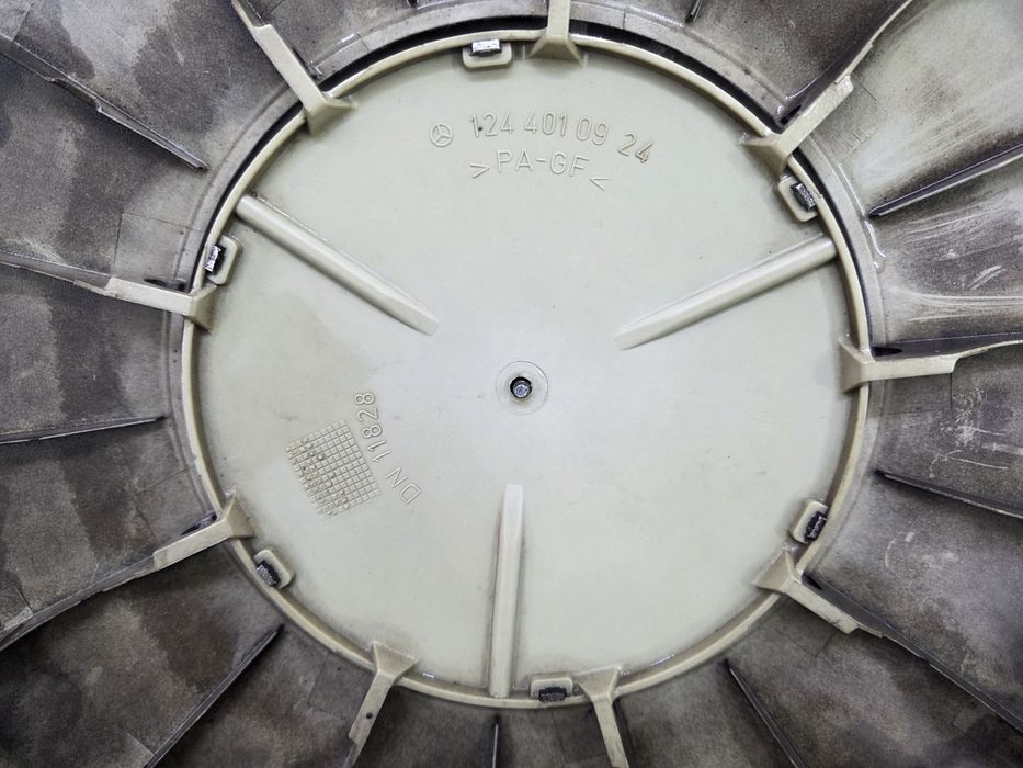 Колпаки на Мерседес