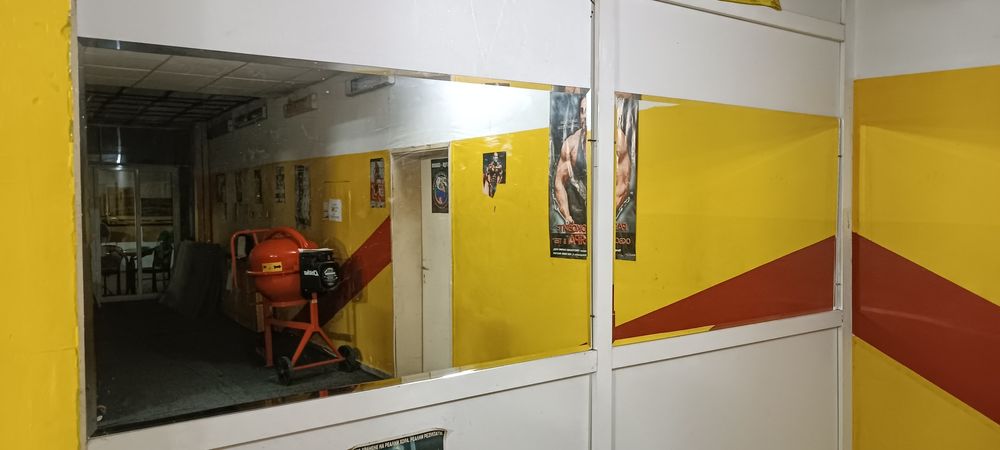 Продавам огледала