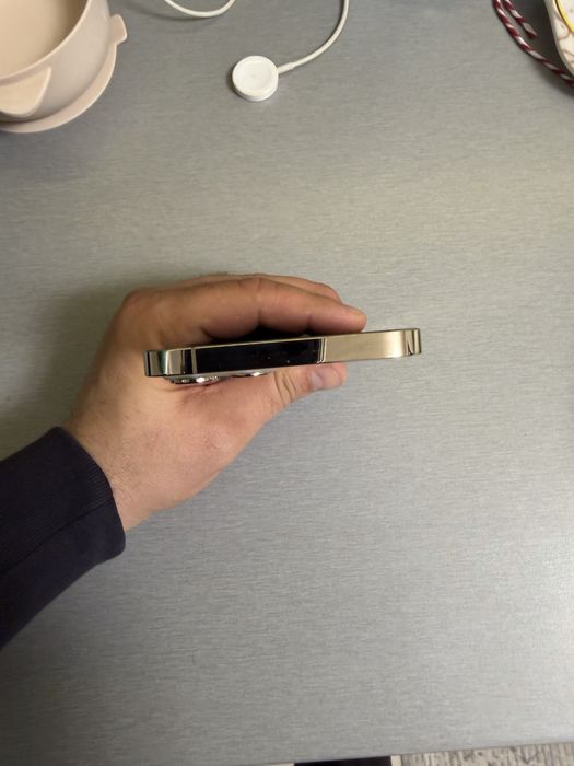 Iphone 12 pro max 256MB