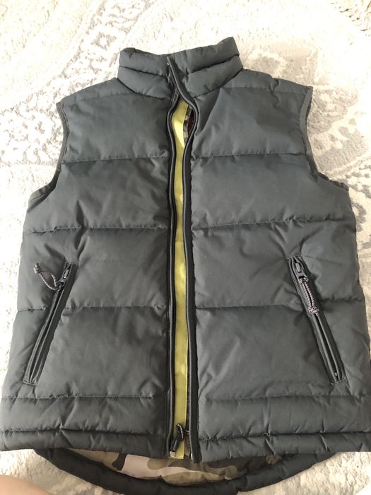 Безрукавка на мальчика