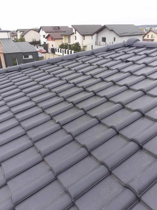 Montaj Acoperisuri • Reparatii Acoperisuri • Inlocuire Acoperis • Dulgherie • Tabla Lindab • Sisteme Pluviale • Acoperisuri Metalice