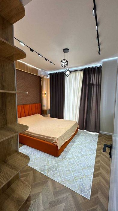 Продаю 2 комн c Арендатором 800 у.е / Максим Горкый / ул Сайрам ID09