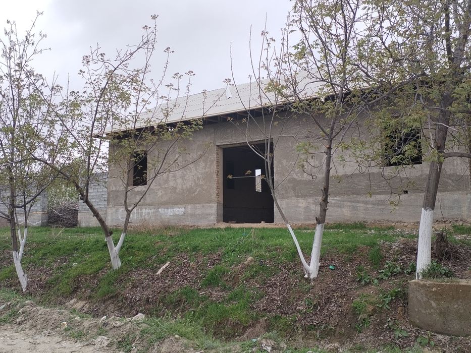 Участка сотилади 16 сутий