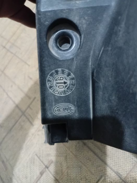 Фары Ауди 100с4 оригинал