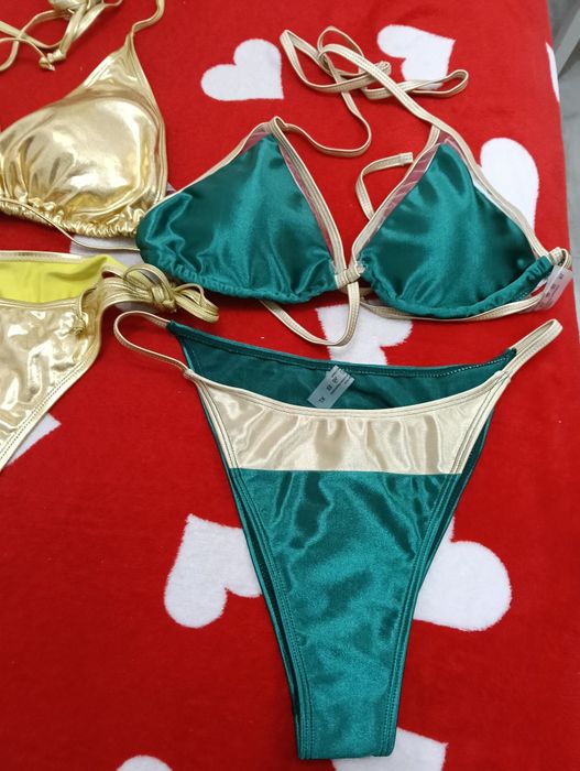 Costume de baie din 2 piese, 75 de lei bucata!