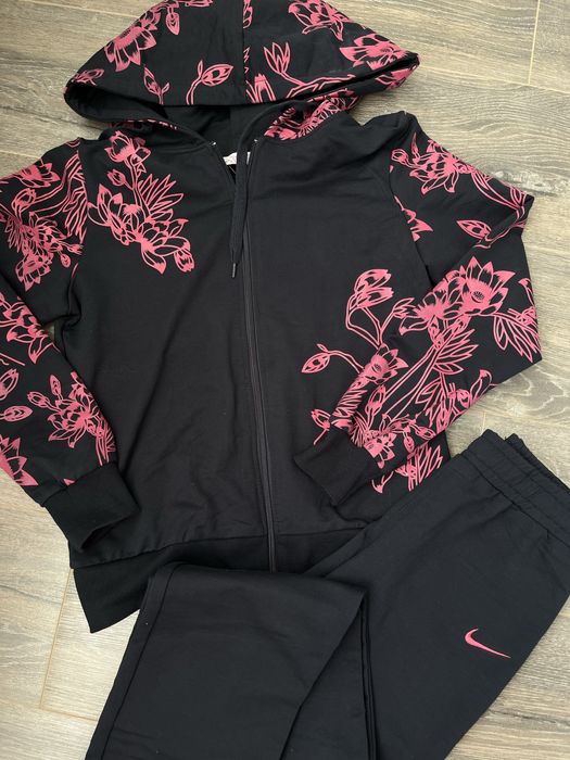 Спортвный костюм