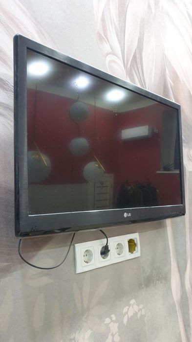 Телевизор LG срочно