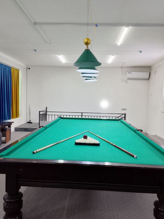 Бильярдный стол продам