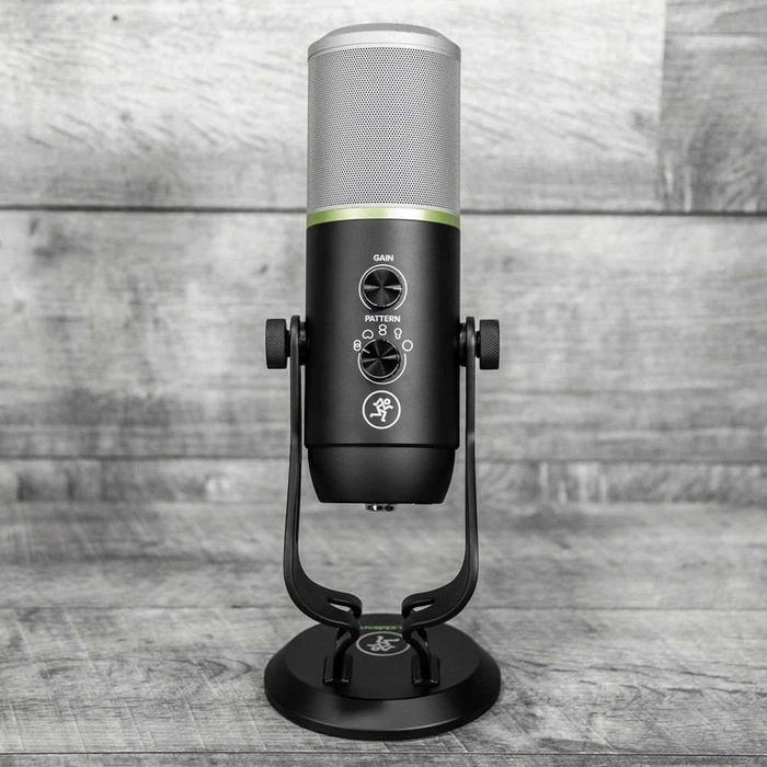 USB микрофон Mackie Carbon