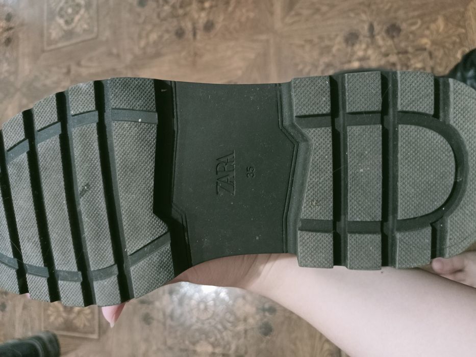 Продам ботфорты ЗАРА 35 р. Б/у