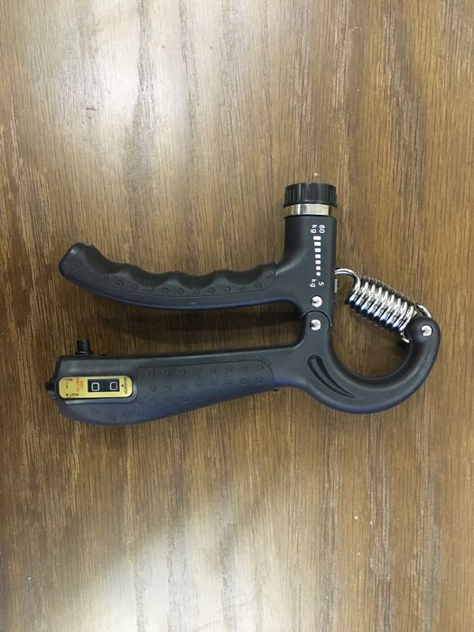 Уред за трениране на предмишница, ръкохватка, пружини за стискане