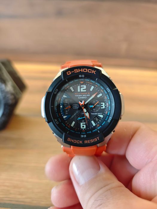 Часовник CASIO !!!!