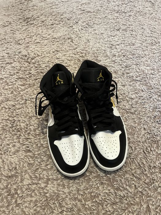 Nike Air Jordan 1 Mid White Pollen-оригинални мъжки маратонки