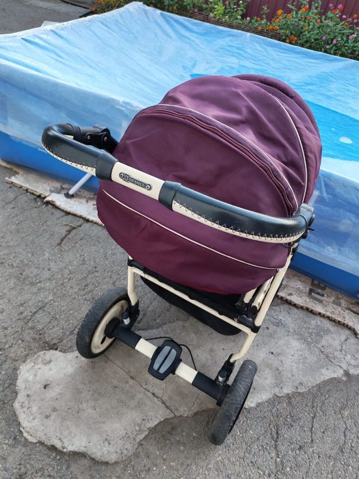 Продам коляску 3в1