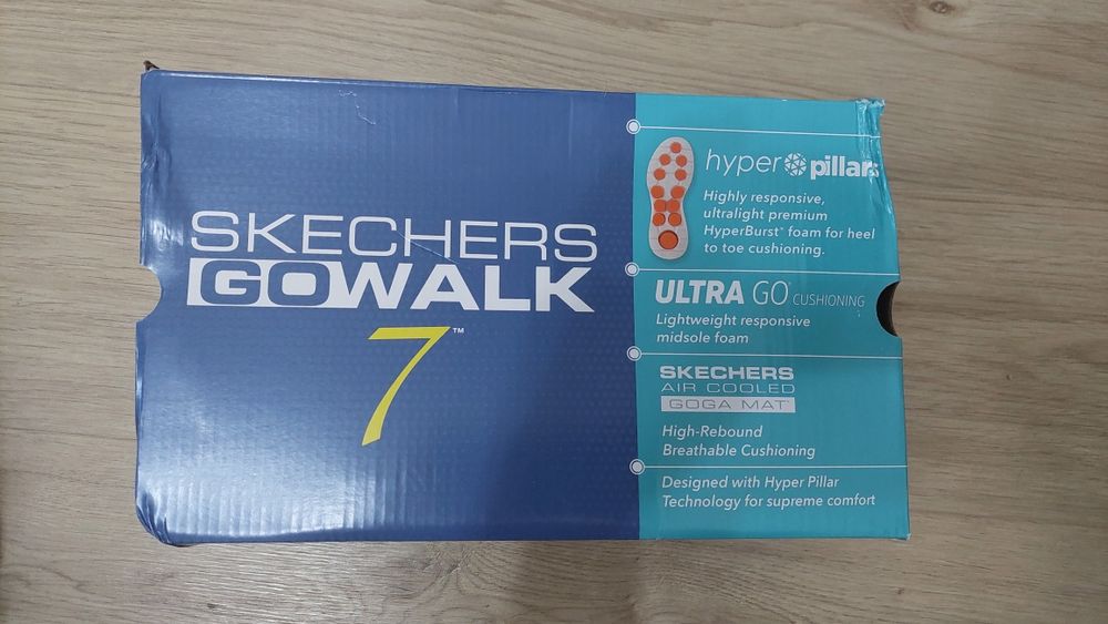 Скечерсы слипоны