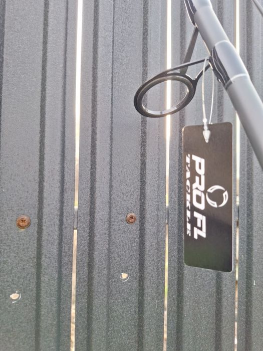 SET 4 Lansete PRO FL FLX9 3.90 3.75Lbs NEW 2024

Produs NOU cu livrare