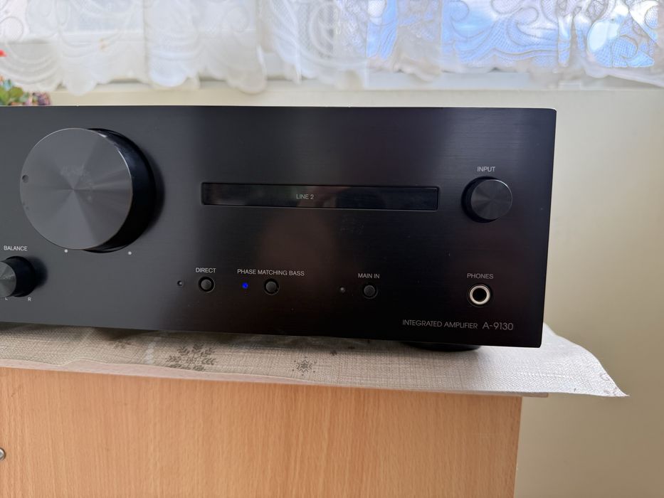 Onkyo A-9130 Стерео усилвател DAC