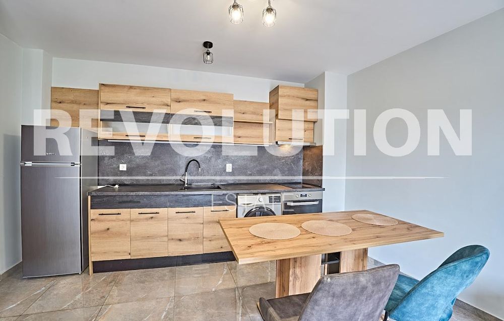 Дава се под наем Двустаен апартамент в Пловдив, Център - 62 кв.м за 450 € - Снимка #1