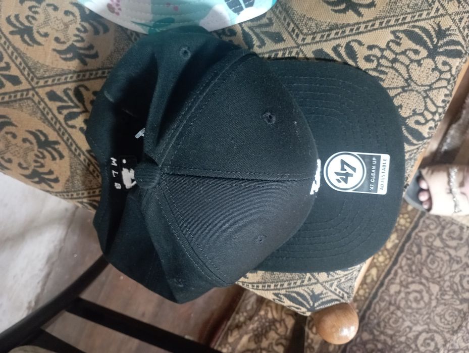 Продам кепки. Новый.