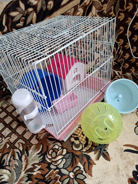 Продам клетку для хомяков