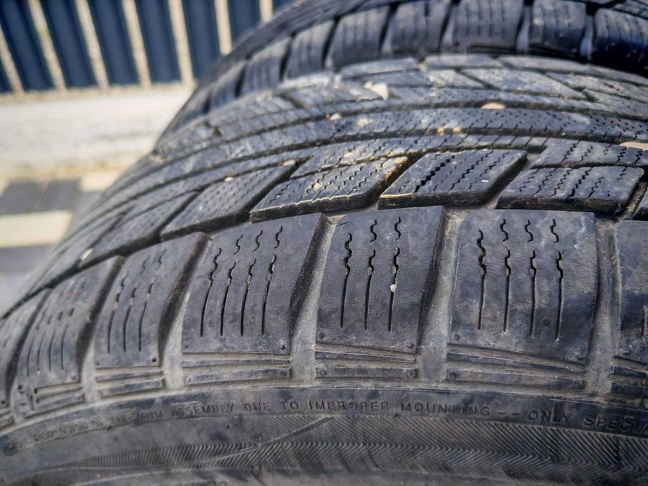 Vand Jante originale Ford, R17, 5x108, cu anvelope de iarna decente, Dot 16