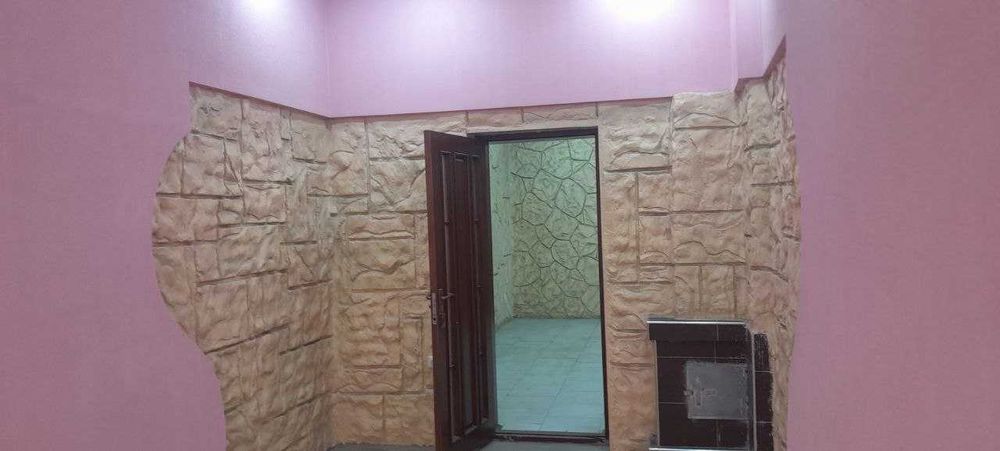 Квартира сотилади 4 хона Янги бозорда