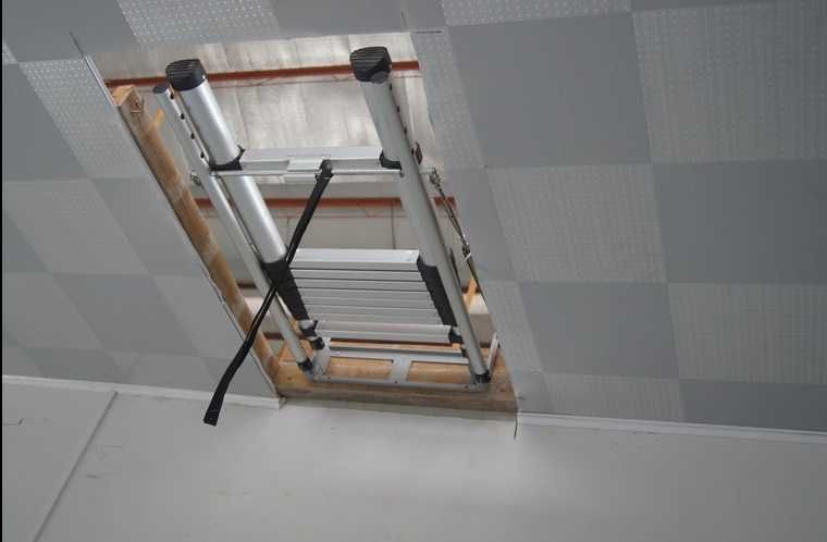Телескопическая чердачная лестница
