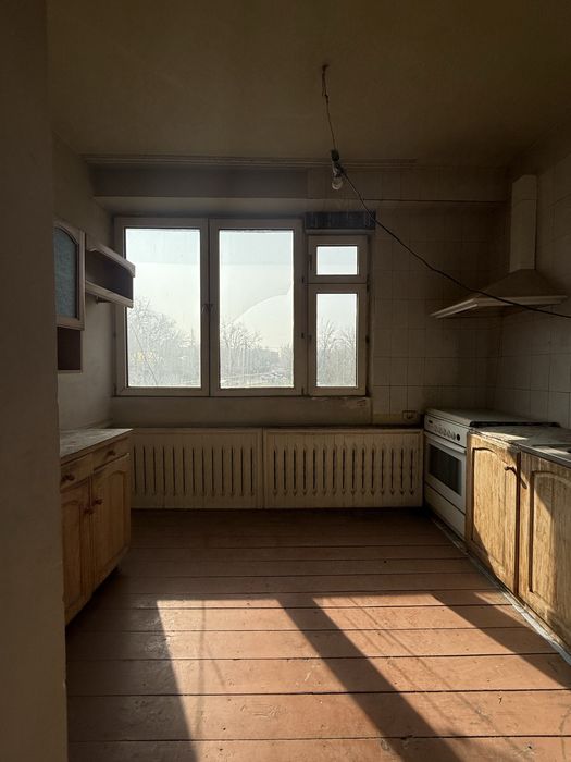 Банковский дом 4 комнатный Эко базар Феруза массив