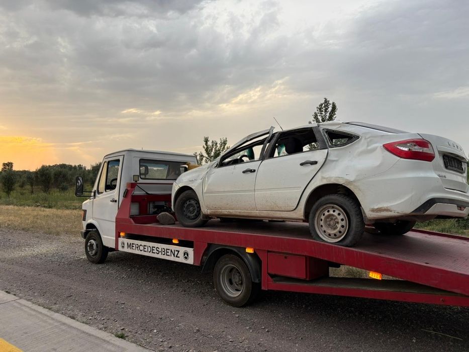 Эвакуатор на продажу – готов к работе.е