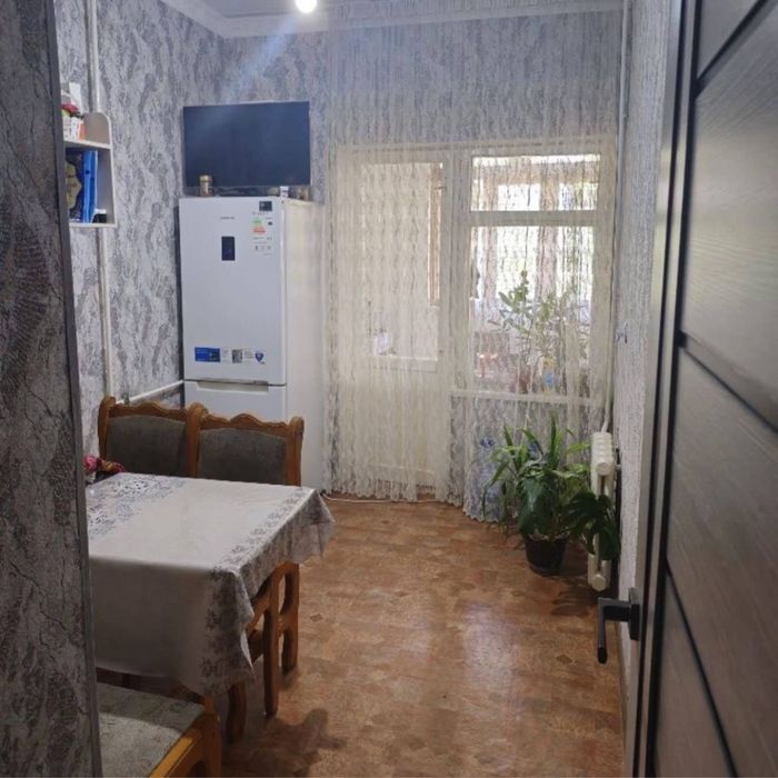 Мирзо Улугбекский район ор Паркетский рынок 2х ком 50м2 среднйи ремонт