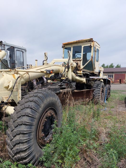 Продам Автогрейдер дз98 Б тяжелый