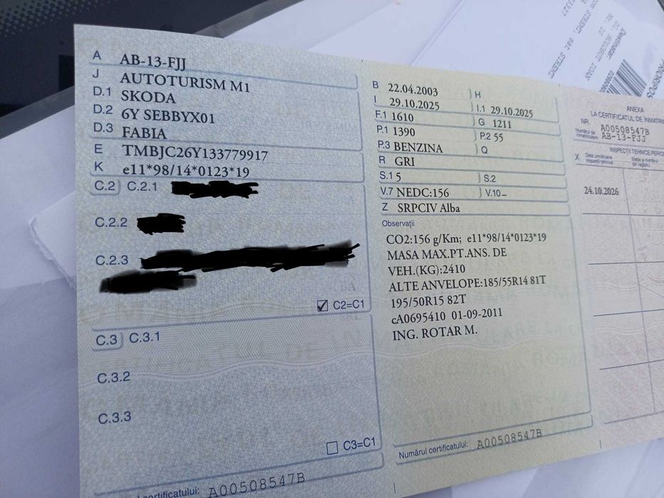 Vând Skoda Fabia