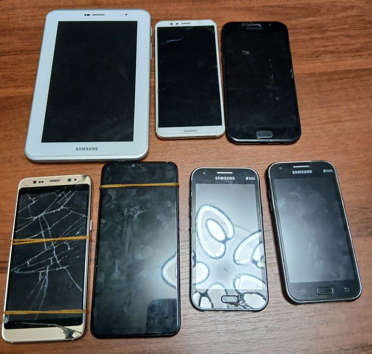 Телефоны на запчасти