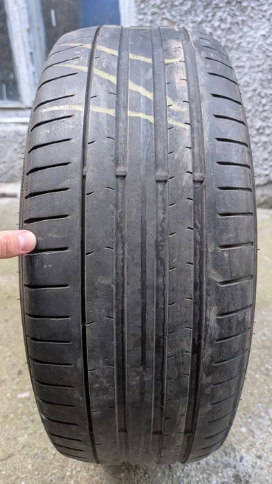 245/35/20 Pirelli Runflat