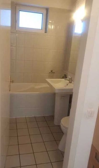 Дава се под наем Двустаен апартамент в Бургас, Славейков - 55 кв.м за 408 € - Снимка #2