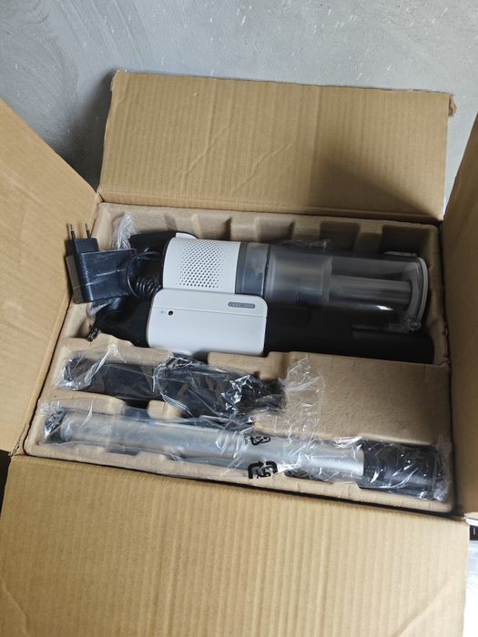 Вертикална прахосмукачка Levoit LVAC-200 White
