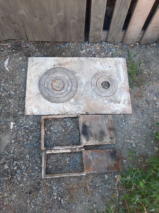 Дверцы и конфорок для печи