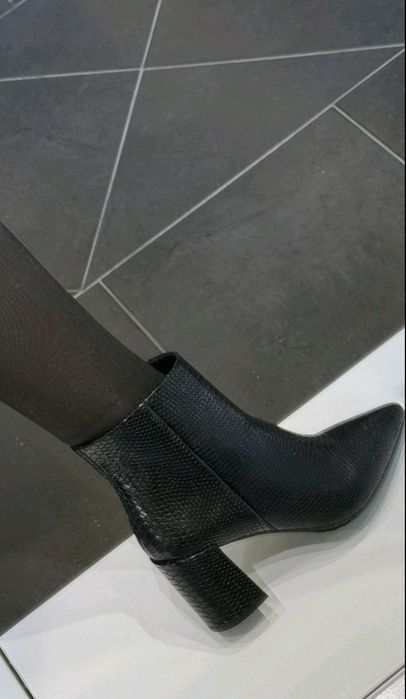 Нови дамски боти естествена кожа!37,38,39 размер