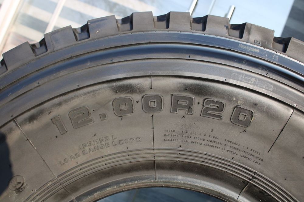 Автошина 12.00R20 DOVROAD протектор змейка