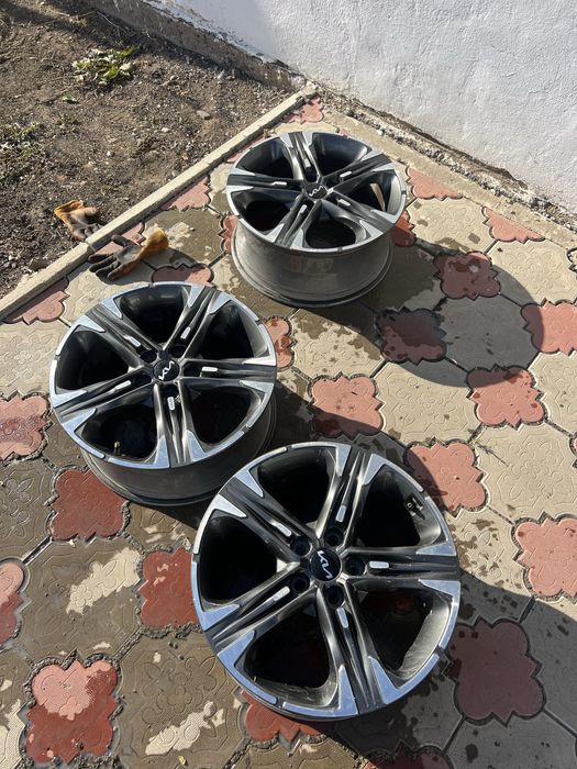 Диски на 18 оригинал