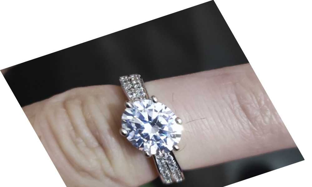 Позлатен дамски пръстен бяло злато