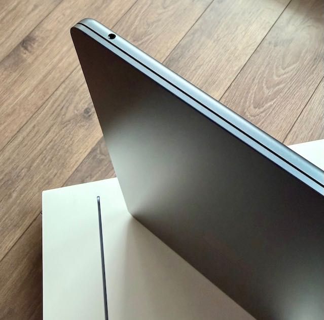 MacBook Air 15’, Midnight Blue, М4, 16GB, 256GB с гаранция.