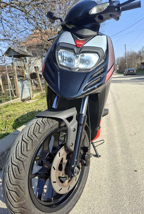 Aprilia Sr 125 Motard / Априлия Ср 125 ТОП СЪСТОЯНИЕ