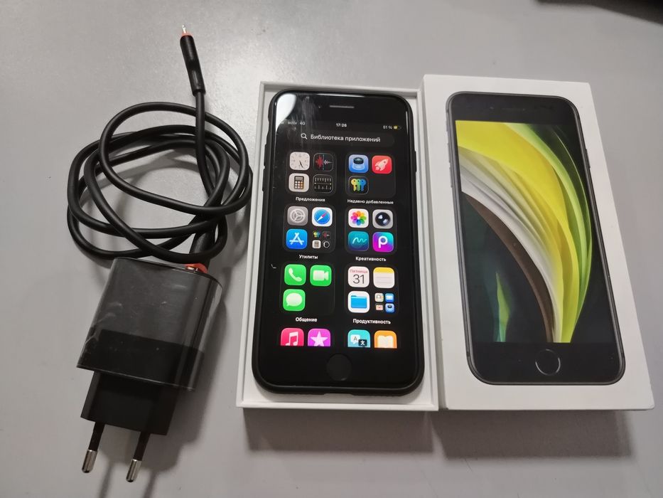 Продам идеальный компакт. iPhone SE 64 GB.