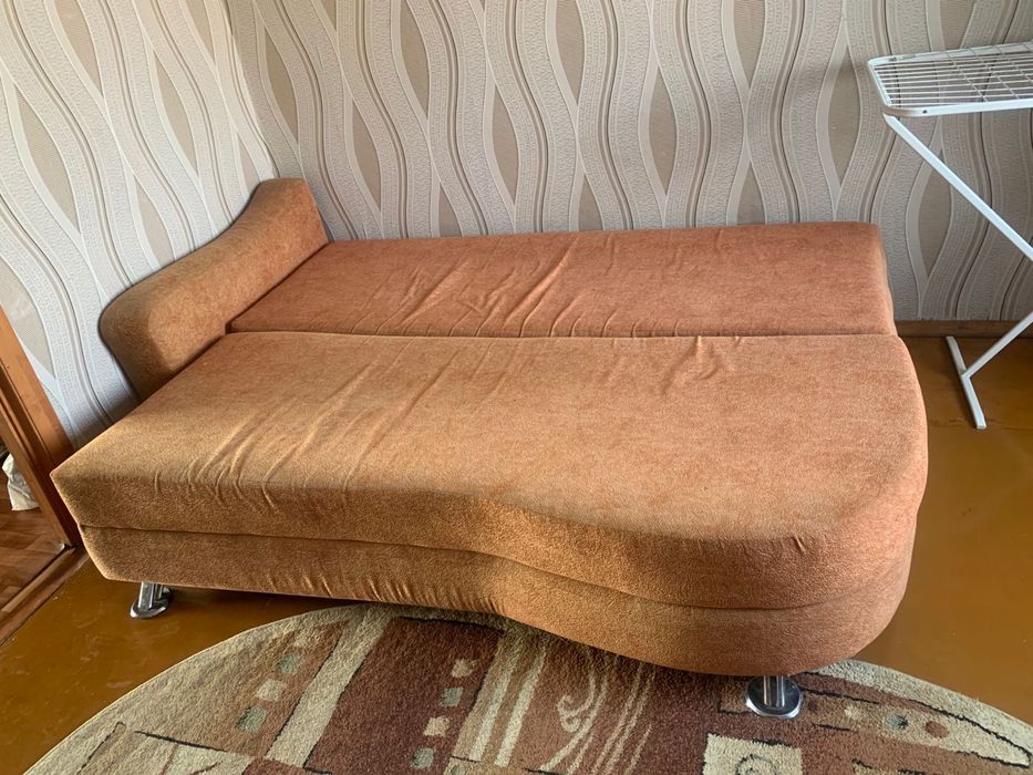 Продам тахту срочно