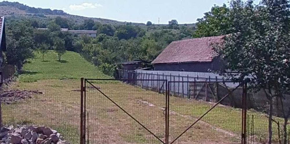 Teren Intravilan 1400mp (Sat Delenii, jud. Mures)