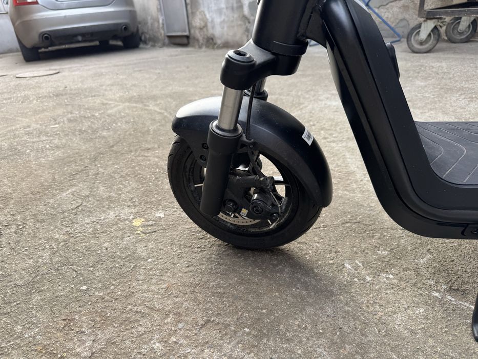 Niu Kqi 300P електричен скутер