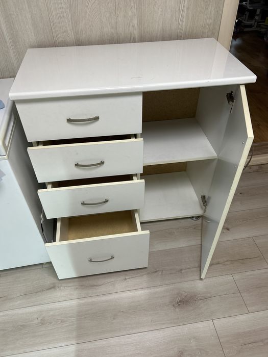 Продам тумбочку (комод)